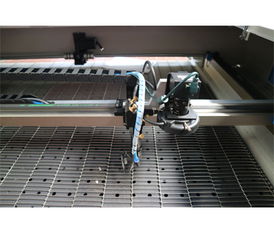 CCD automatic positioning laser machine for cutting printed paper leather cloting