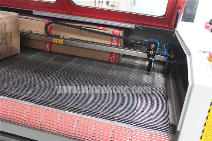 Double heads 1610 CNC Fabric Laser Cutting Machine with Auto Feeding System details