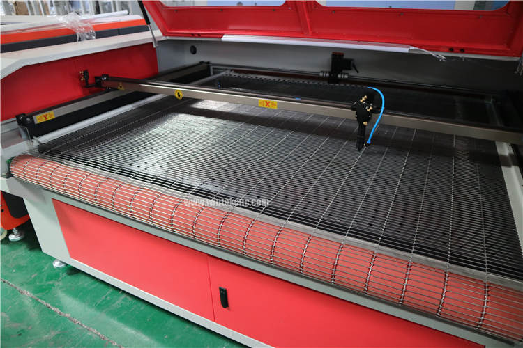 rubber roll of automatic fabric laser cutting machine